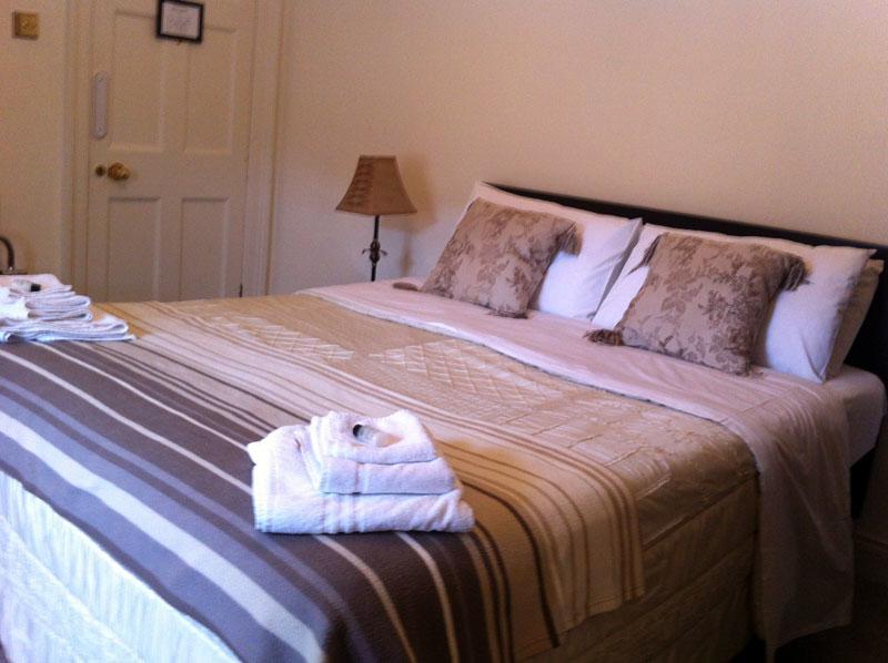 Carlingford House Town House Accommodation A91 Ty06 Exterior photo